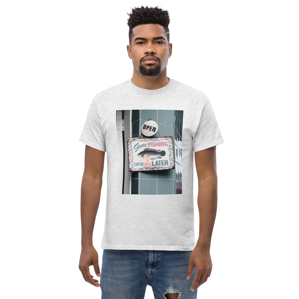 t-shirt-classic-graphic-fishing-store-orange-design-snapnote-streetwear-ash-man-front