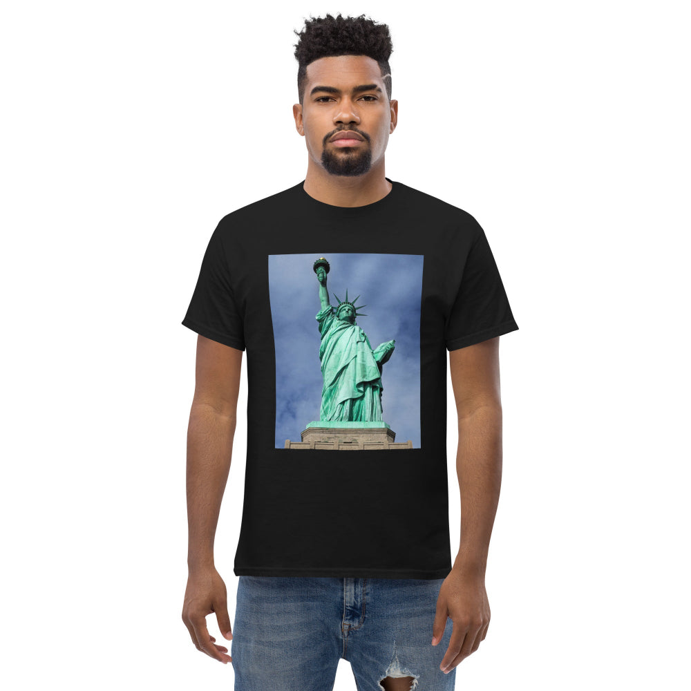 t-shirt-classic-graphic-statue-liberty-turquoise-design-snapnote-streetwear-black-man-front