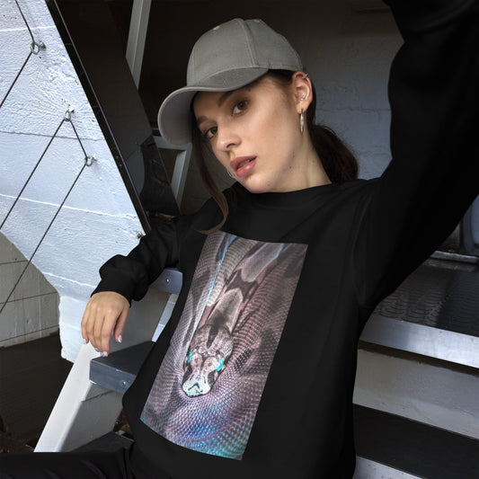 sweatshirt-pullover-blue-eyes-snake-blue-design-snapnote-streetwear-black-woman-front