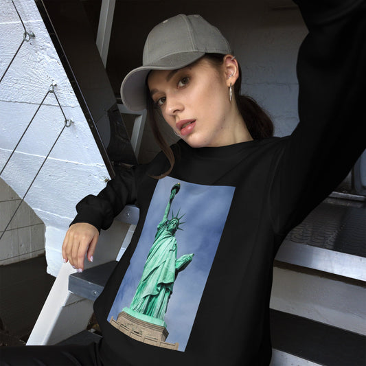 sweatshirt-pullover-statue-liberty-turquoise-design-snapnote-streetwear-black-woman-front