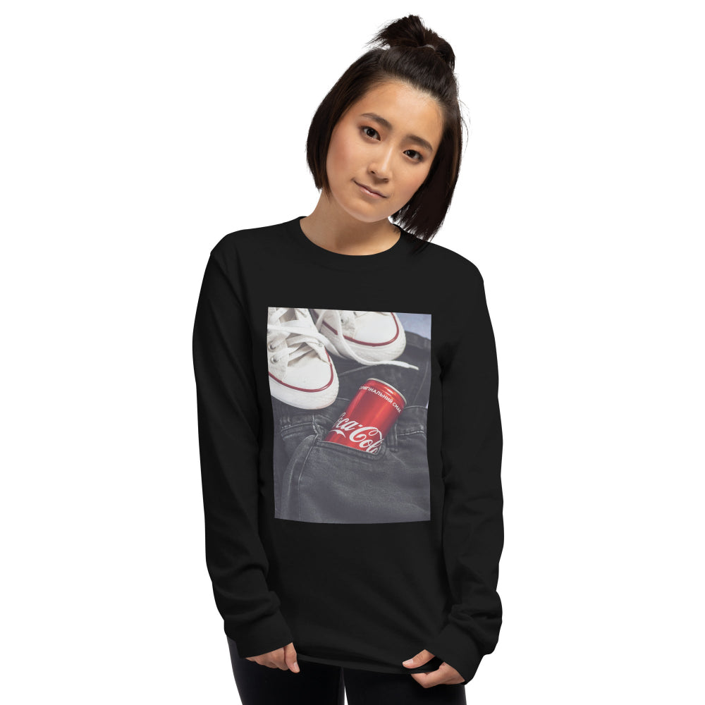 t-shirt-long-sleeves-iconic-brands-red-design-snapnote-streetwear-black-woman-front