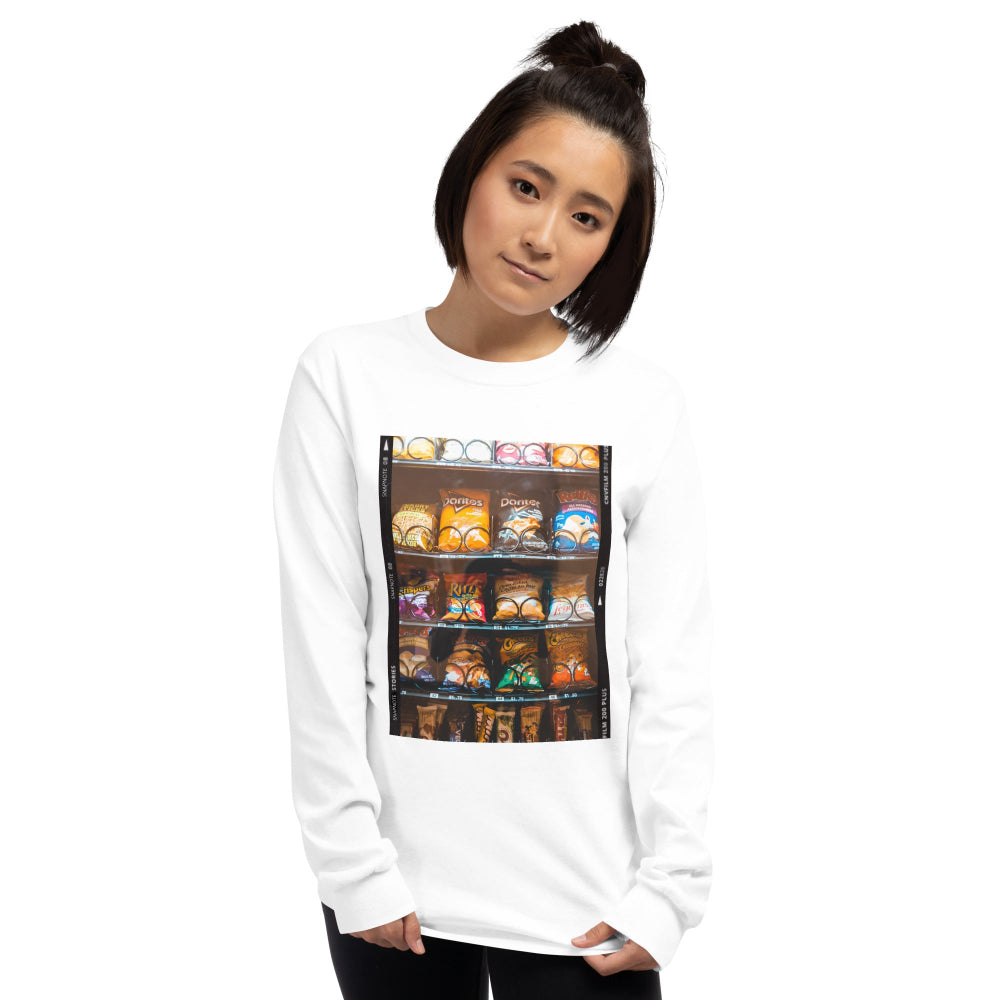 t-shirt-long-sleeves-vending-machine-blue-design-snapnote-streetwear-white-woman-front